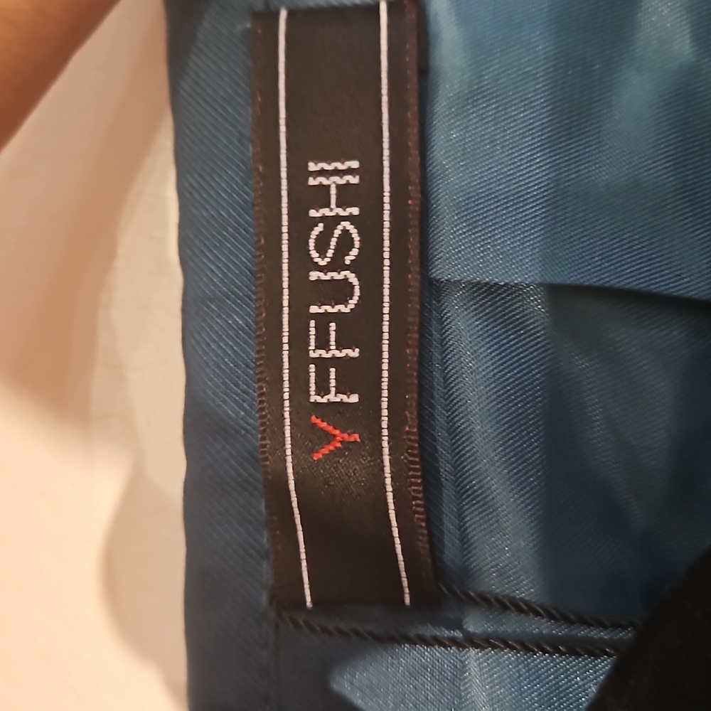 Mens 3 piece suit - Picture 5 of 8